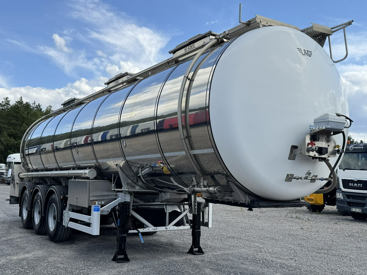 Lag Spożywcza Magyar Izolowana Webasto Pompa Elektryczna do Zrzutu - Semirreboque tanque: foto 3 Lag Spożywcza Magyar Izolowana Webasto Pompa Elektryczna do Zrzutu - Semirreboque tanque: foto 3