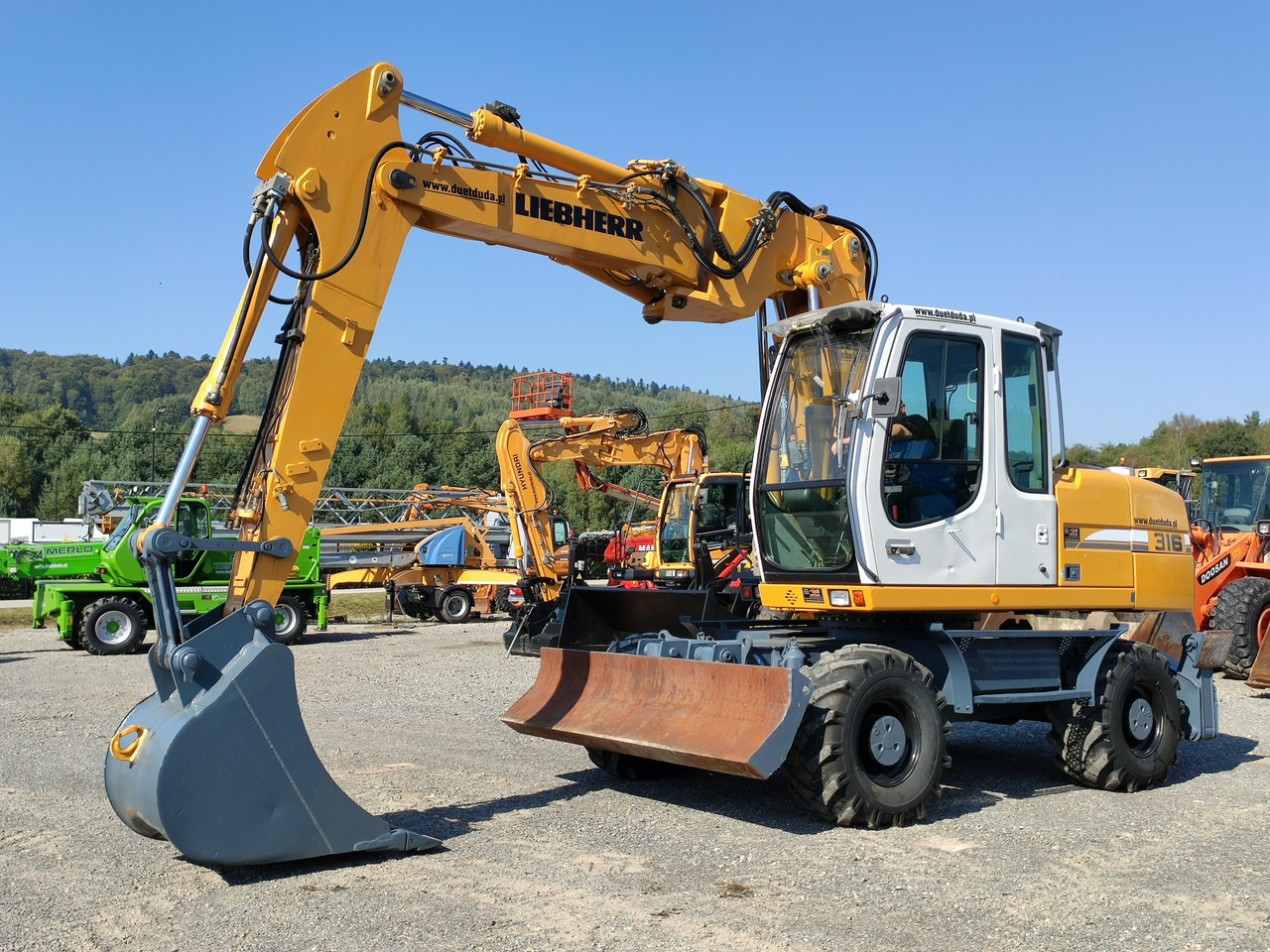 Liebherr A316 Maszyna po Pełnym Tulejowaniu Bez Luzów i Wycieków - Escavadeira de rodas: foto 1 Liebherr A316 Maszyna po Pełnym Tulejowaniu Bez Luzów i Wycieków - Escavadeira de rodas: foto 1