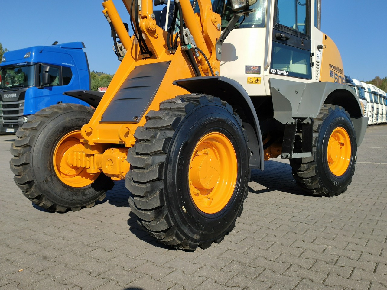 Liebherr L 506 STEREO Szybkozłącze / Łyżka Krokodyl + Widły Waga 6300kg - Carregadora articulada: foto 5 Liebherr L 506 STEREO Szybkozłącze / Łyżka Krokodyl + Widły Waga 6300kg - Carregadora articulada: foto 5