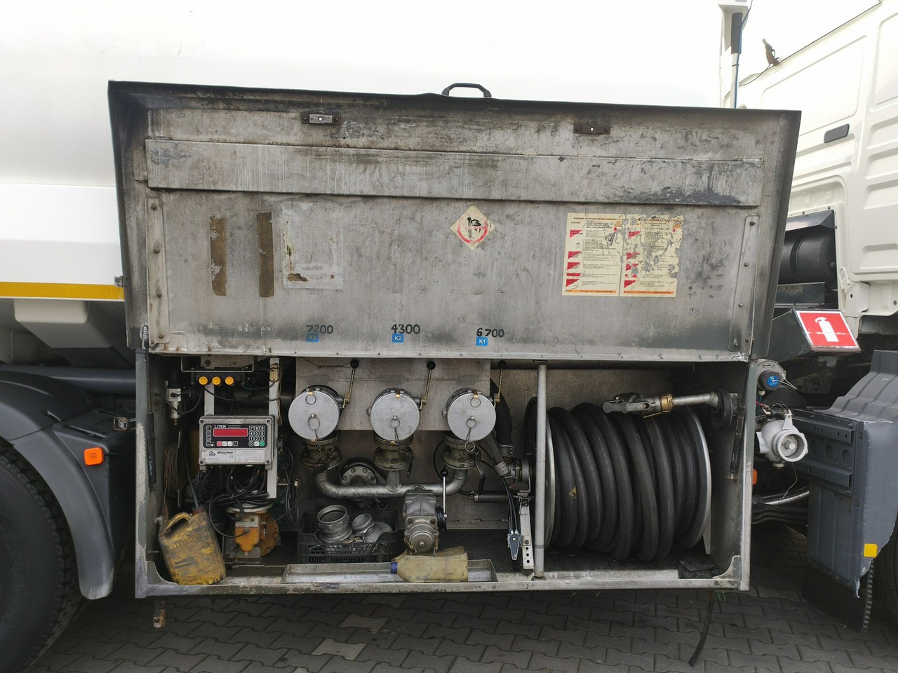 Caminhão tanque MAN TGA 26.310 Autocysterna z Dystrybucją: foto 15