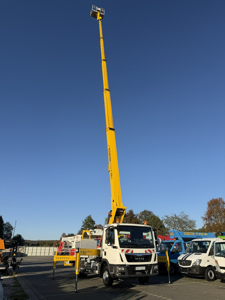 MAN TGL 7.150 Zwyżka Ruthmann T330 33-Metry w bok 21m Mały przebieg - Caminhão com plataforma aérea: foto 3 MAN TGL 7.150 Zwyżka Ruthmann T330 33-Metry w bok 21m Mały przebieg - Caminhão com plataforma aérea: foto 3