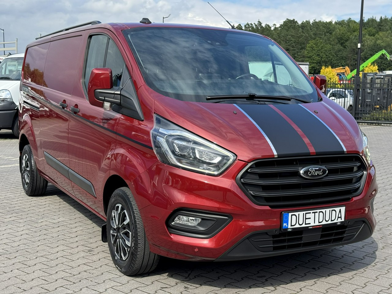 Ford Transit Custom - Máquina de outro: foto 2 Ford Transit Custom - Máquina de outro: foto 2