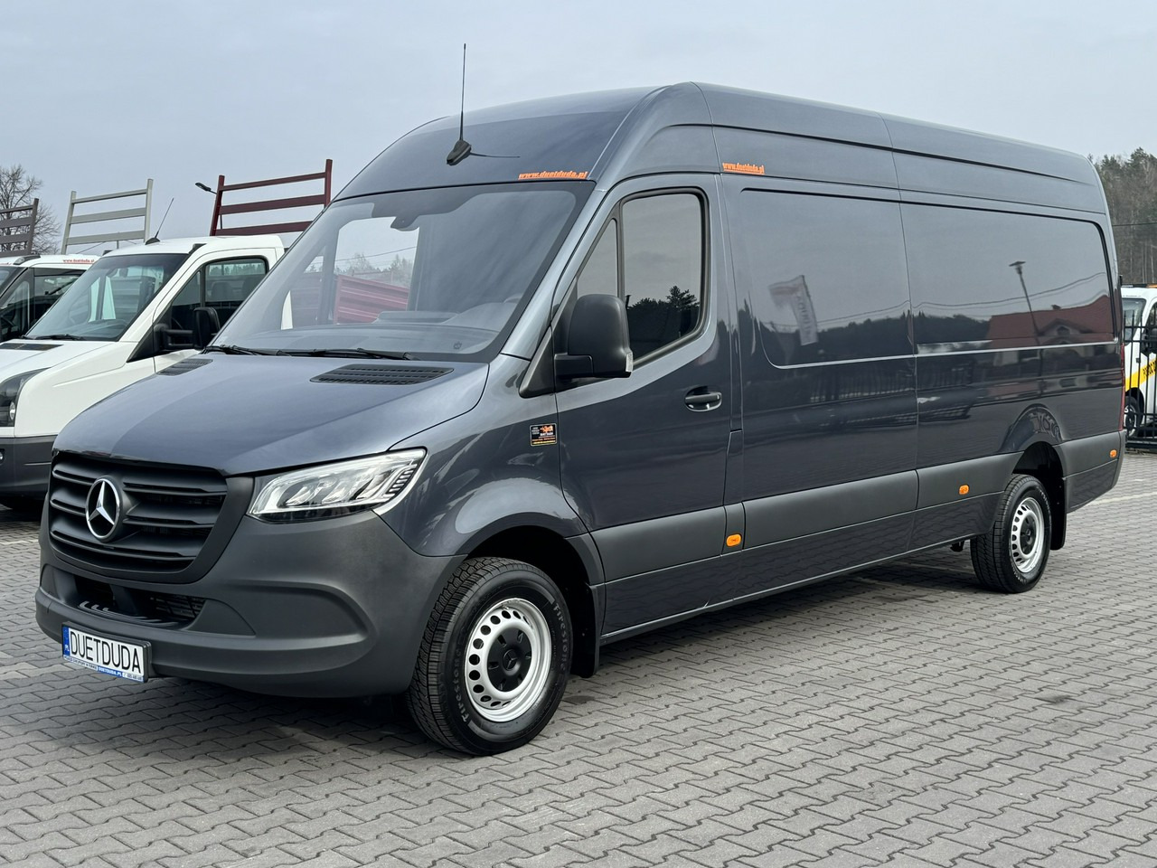 Mercedes 319 - Furgão: foto 1 Mercedes 319 - Furgão: foto 1