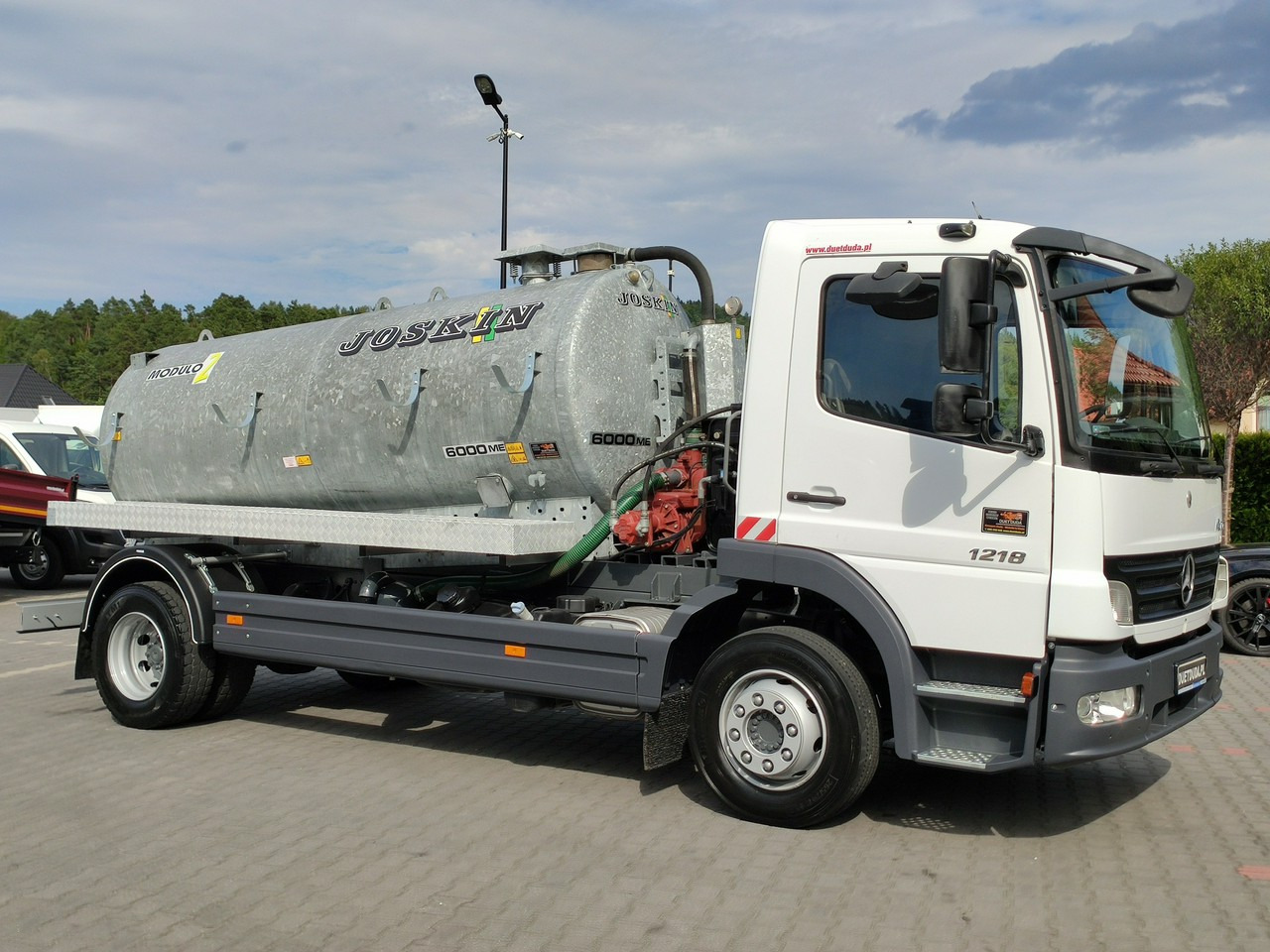 Mercedes Atego 1218 Asenizacyjny Szambiarka Beczka Szambowóz Poj.6m 2019r - Caminhão limpa fossa: foto 1 Mercedes Atego 1218 Asenizacyjny Szambiarka Beczka Szambowóz Poj.6m 2019r - Caminhão limpa fossa: foto 1