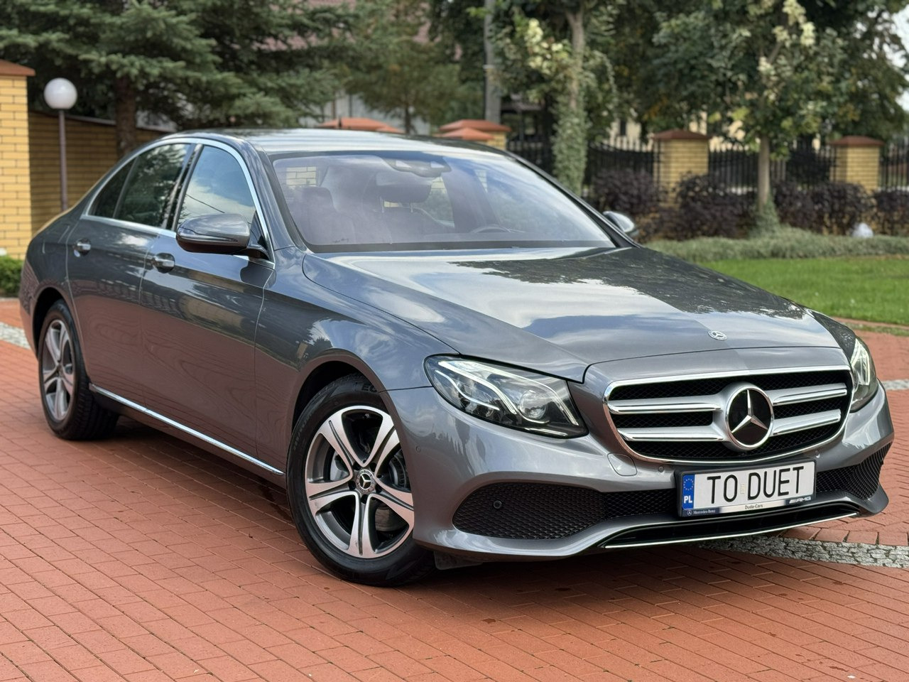 Mercedes E 220 - Sedan: foto 2 Mercedes E 220 - Sedan: foto 2