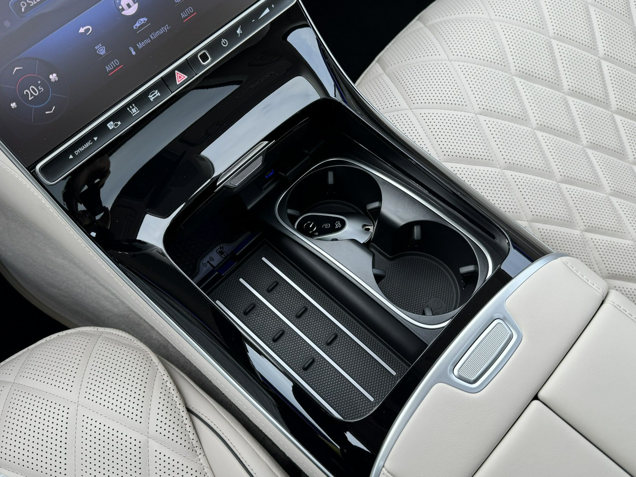 Sedan Mercedes S 450: foto 39