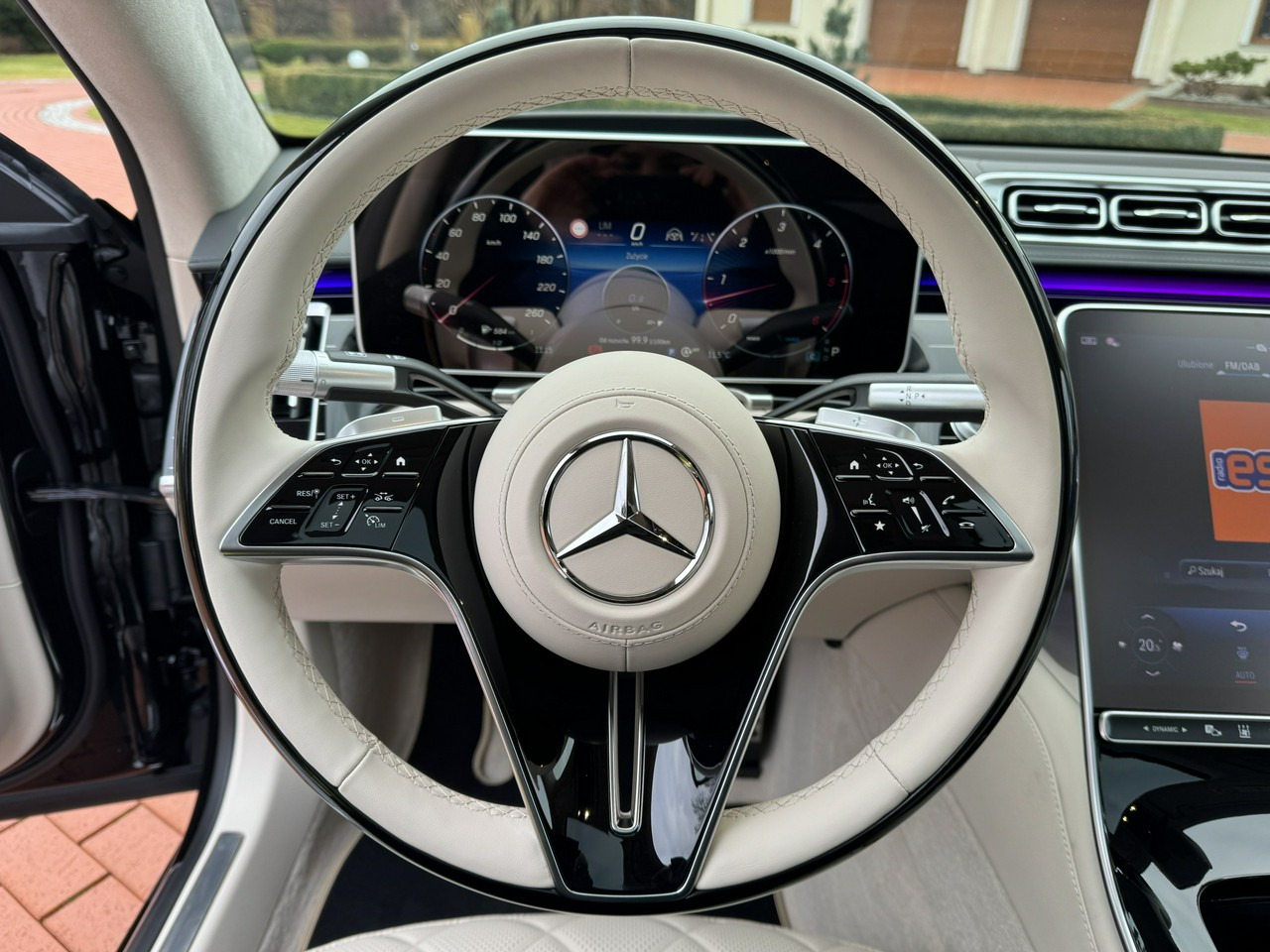 Sedan Mercedes S 450: foto 29