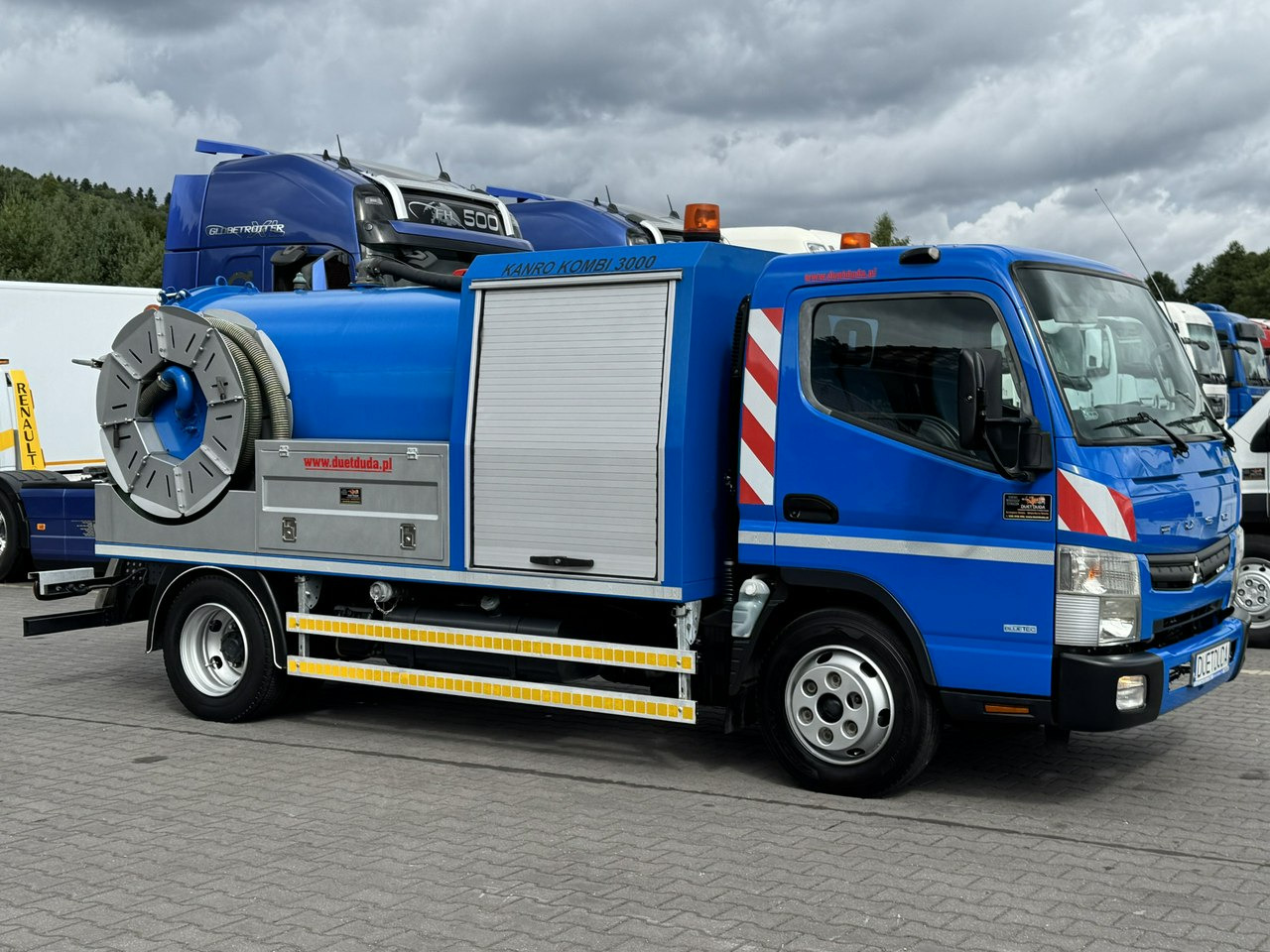 Mitsubishi Canter 7C18 3.0/150 KM Asenizcyjny - Caminhão limpa fossa: foto 4 Mitsubishi Canter 7C18 3.0/150 KM Asenizcyjny - Caminhão limpa fossa: foto 4