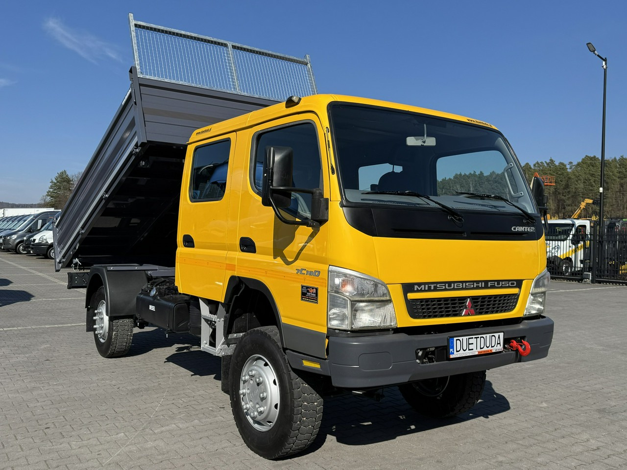 Mitsubishi Canter Fuso 4x4 17C18D 4.9/180KM Wywrotka 3-stronna - Camião basculante: foto 4 Mitsubishi Canter Fuso 4x4 17C18D 4.9/180KM Wywrotka 3-stronna - Camião basculante: foto 4