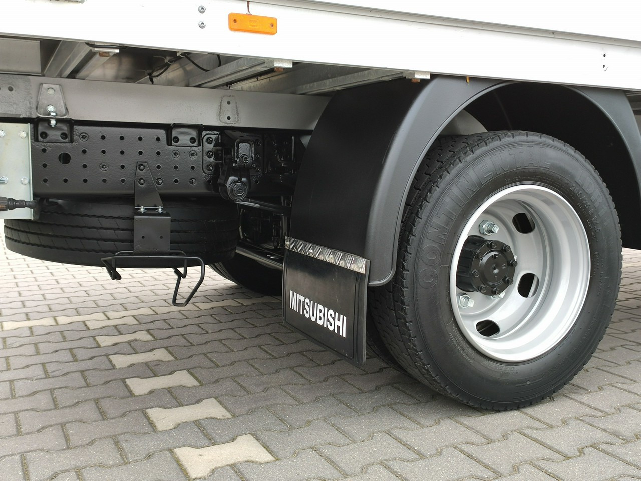 Camião de caixa aberta/ Plataforma, Camião grua Mitsubishi Canter Fuso 7C15 3.0/150KM HDS FASSI F40 UNIKAT Super Stan !!!: foto 9