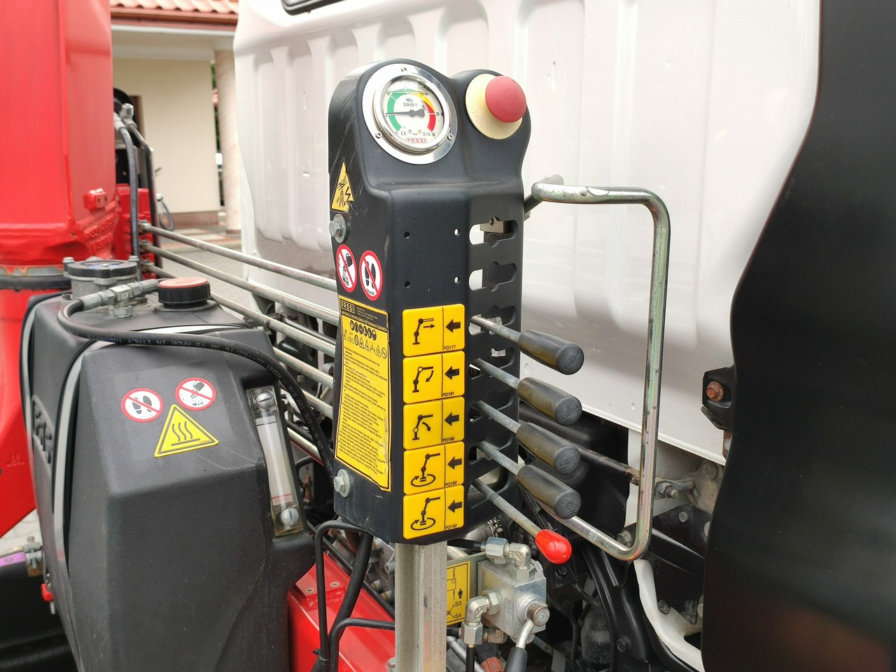 Camião de caixa aberta/ Plataforma, Camião grua Mitsubishi Canter Fuso 7C15 3.0/150KM HDS FASSI F40 UNIKAT Super Stan !!!: foto 15