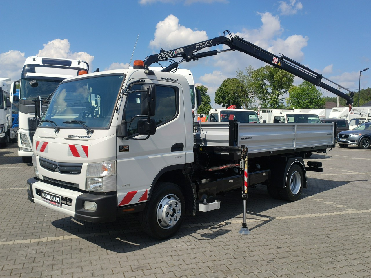 Mitsubishi Canter Fuso 9C18 3.0/180KM HDS FASSI F30 Wywrotka 3-stronna - Camião basculante: foto 1 Mitsubishi Canter Fuso 9C18 3.0/180KM HDS FASSI F30 Wywrotka 3-stronna - Camião basculante: foto 1