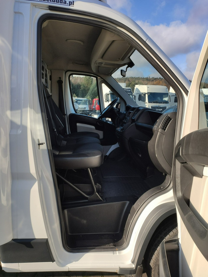 Carrinha de contentor Peugeot Boxer: foto 12 Carrinha de contentor Peugeot Boxer: foto 12