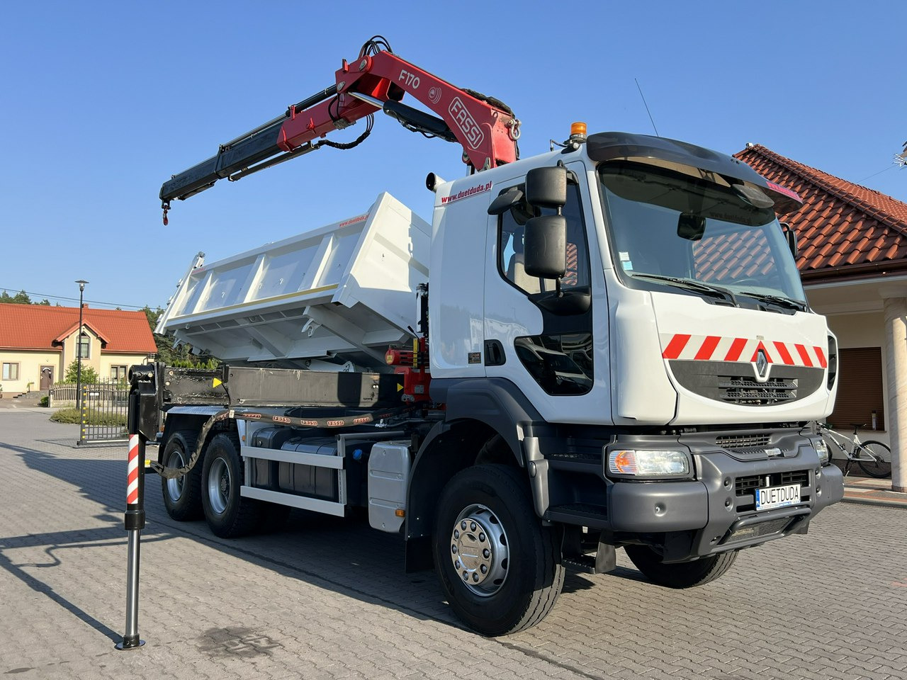Renault Kerax 26.390 6x4 Mocny HDS FASSI F170 Sterowanie Radiowe - Camião basculante, Camião grua: foto 2 Renault Kerax 26.390 6x4 Mocny HDS FASSI F170 Sterowanie Radiowe - Camião basculante, Camião grua: foto 2