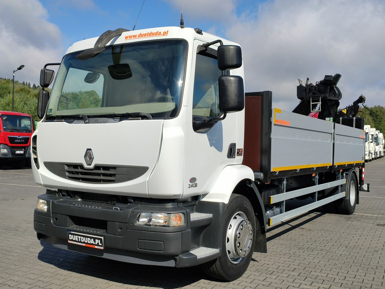 Renault Midlum 180.240DXI + HDS HYVA HB170E2 Udzwig 3.6Tony - Camião de caixa aberta/ Plataforma, Camião grua: foto 5 Renault Midlum 180.240DXI + HDS HYVA HB170E2 Udzwig 3.6Tony - Camião de caixa aberta/ Plataforma, Camião grua: foto 5