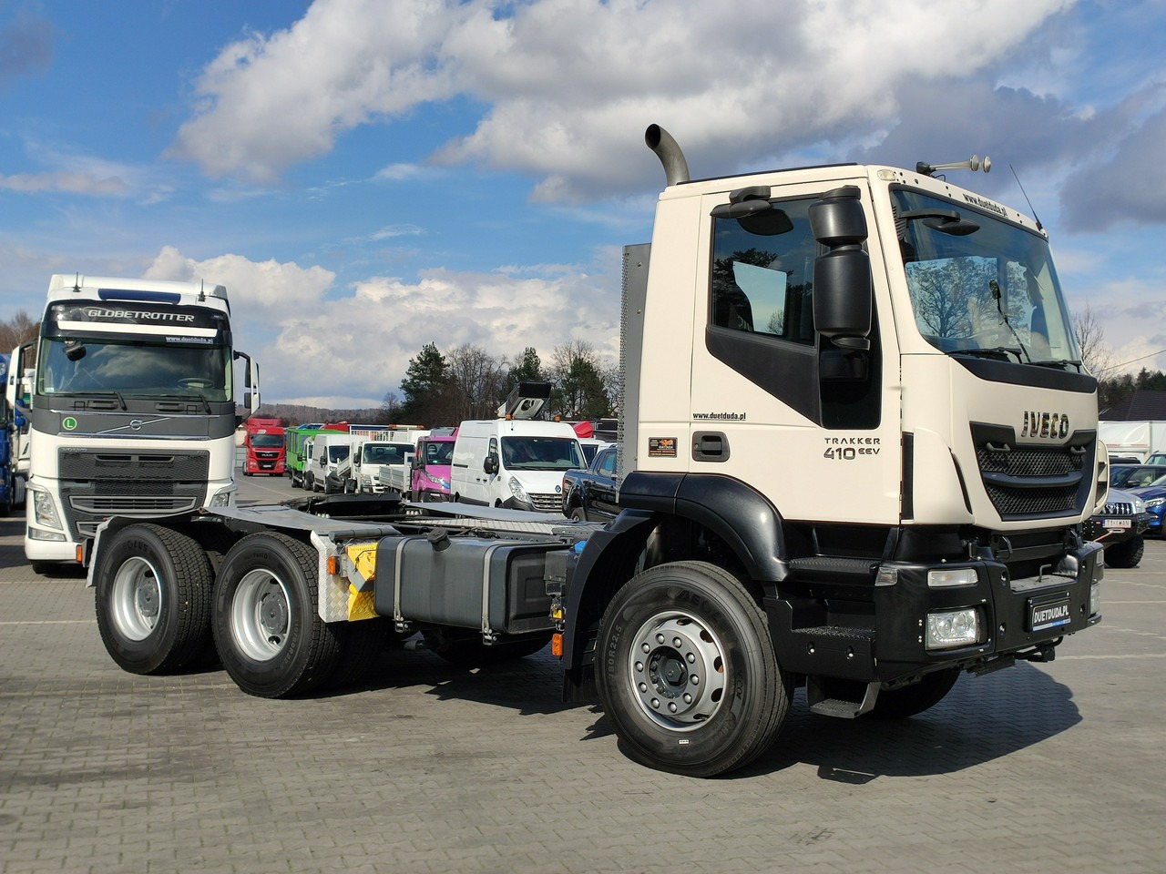 Iveco Trakker 26.410 6x4 Manual Mały Przebieg tylko-46000km - Tractor: foto 5 Iveco Trakker 26.410 6x4 Manual Mały Przebieg tylko-46000km - Tractor: foto 5