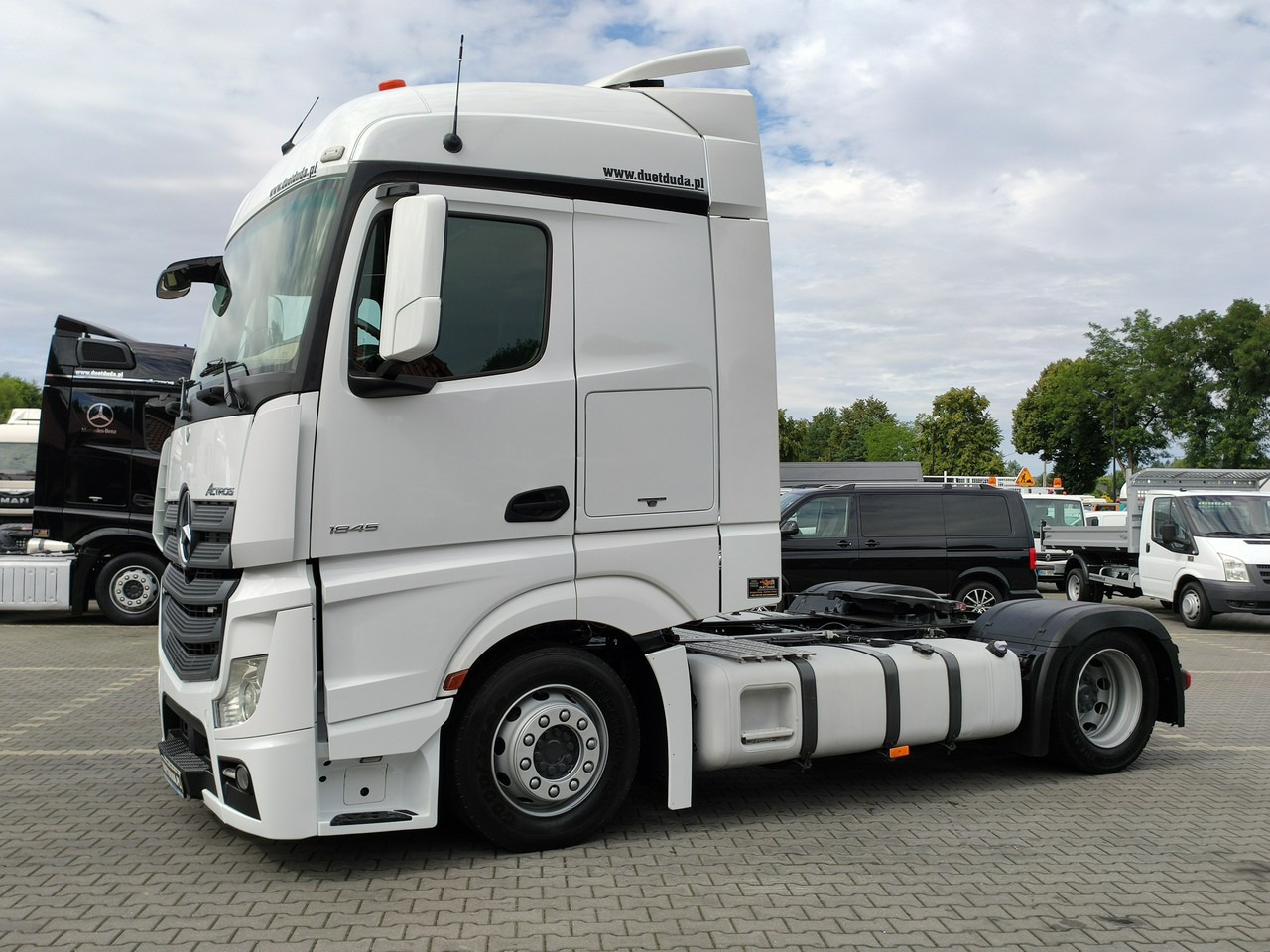 Mercedes ACTROS 1845 Euro 6 Low Deck Mega !!! - Tractor: foto 5 Mercedes ACTROS 1845 Euro 6 Low Deck Mega !!! - Tractor: foto 5