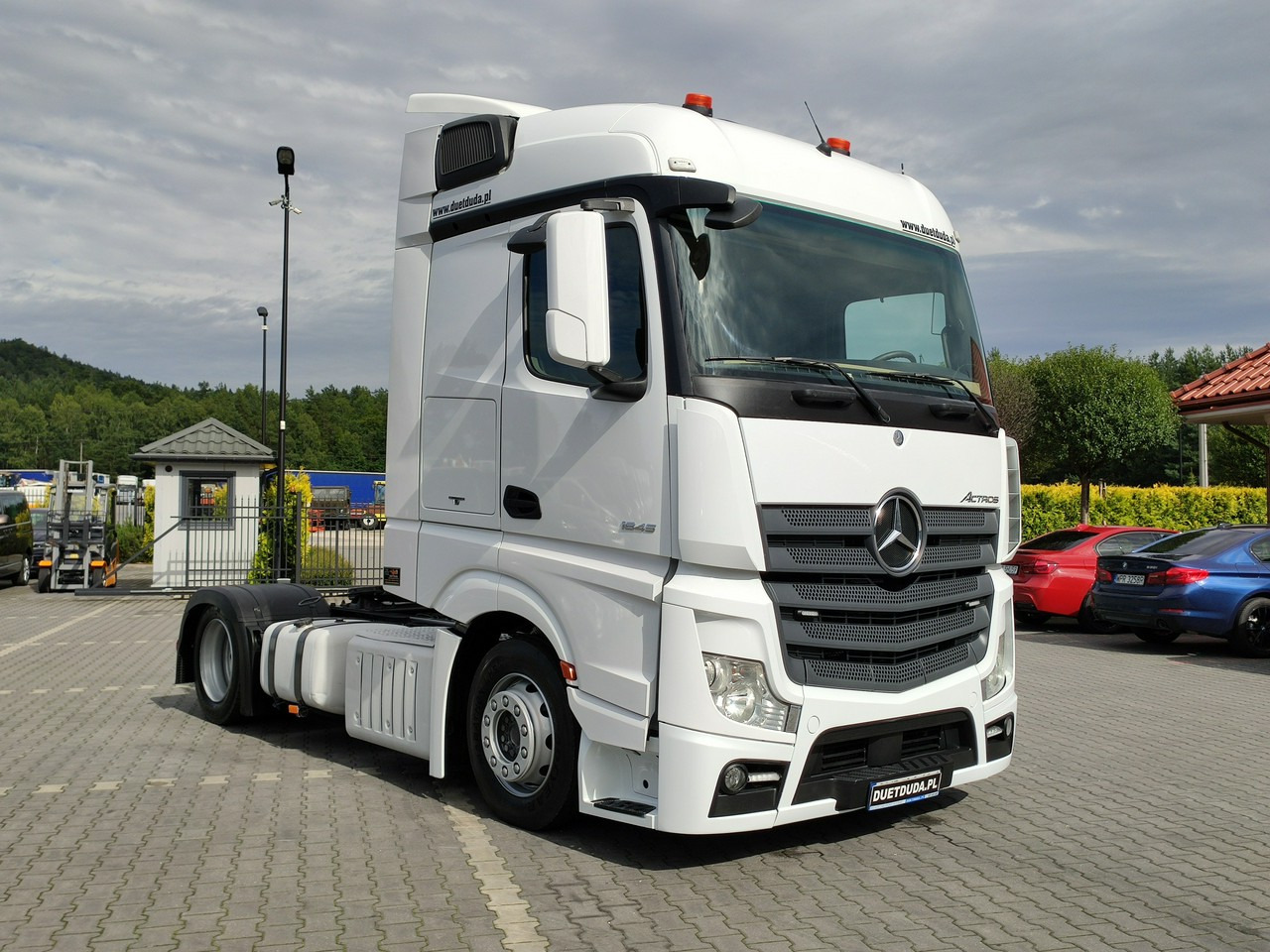 Mercedes ACTROS 1845 Euro 6 Low Deck Mega !!! - Tractor: foto 3 Mercedes ACTROS 1845 Euro 6 Low Deck Mega !!! - Tractor: foto 3