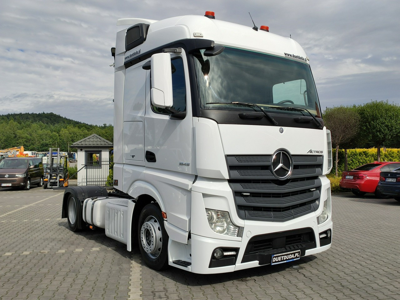 Mercedes ACTROS 1845 Euro 6 Low Deck Mega !!! - Tractor: foto 1 Mercedes ACTROS 1845 Euro 6 Low Deck Mega !!! - Tractor: foto 1