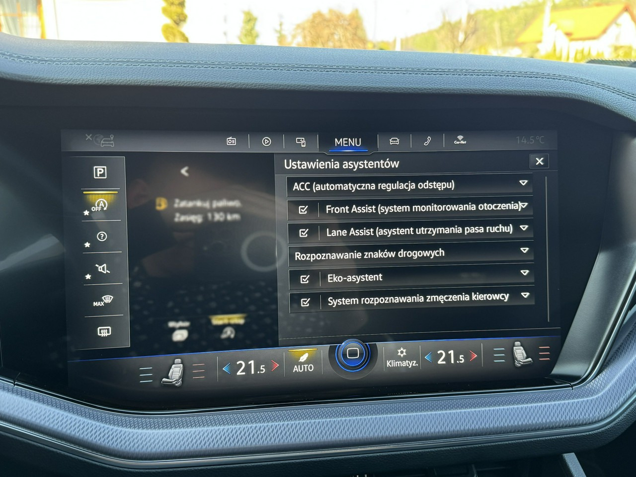 SUV Volkswagen Touareg: foto 44