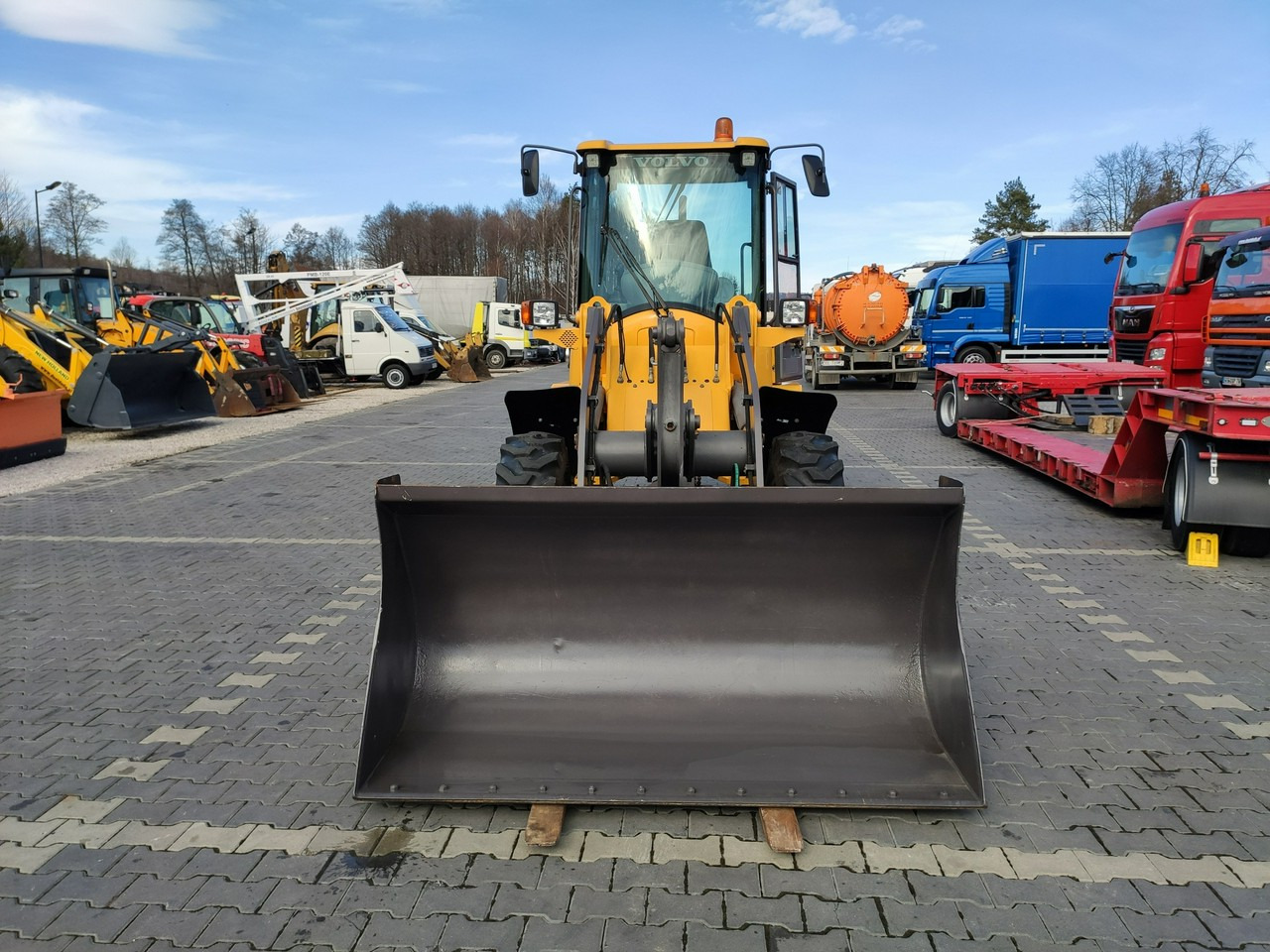 Volvo L30B Pro Unikat Stan Tylko 5380 mth - Pá carregadora de rodas: foto 4 Volvo L30B Pro Unikat Stan Tylko 5380 mth - Pá carregadora de rodas: foto 4