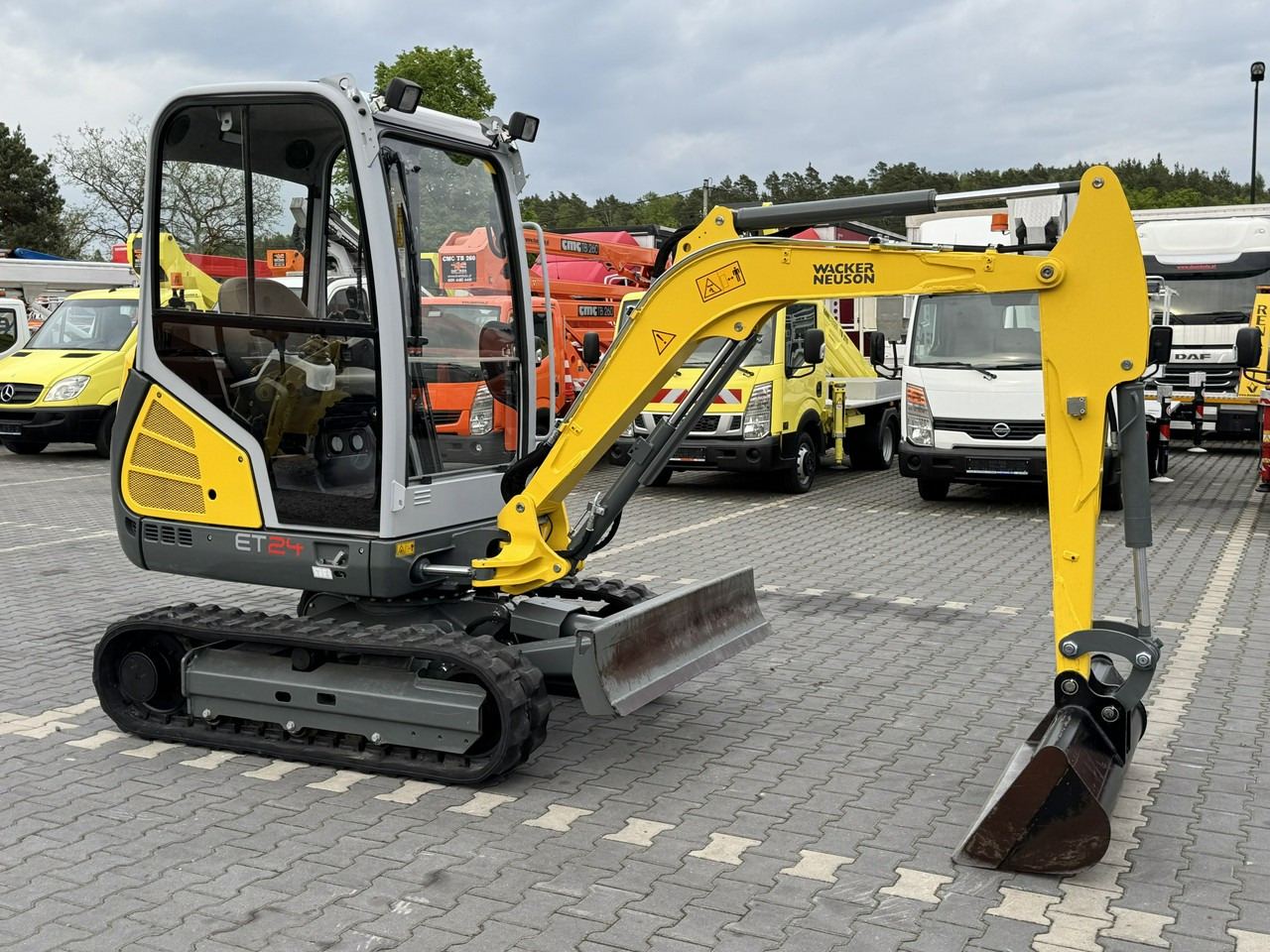 Wacker Neuson ET 24 Mało Używana Przepracowane tylko 800mth - Mini escavadeira: foto 1 Wacker Neuson ET 24 Mało Używana Przepracowane tylko 800mth - Mini escavadeira: foto 1
