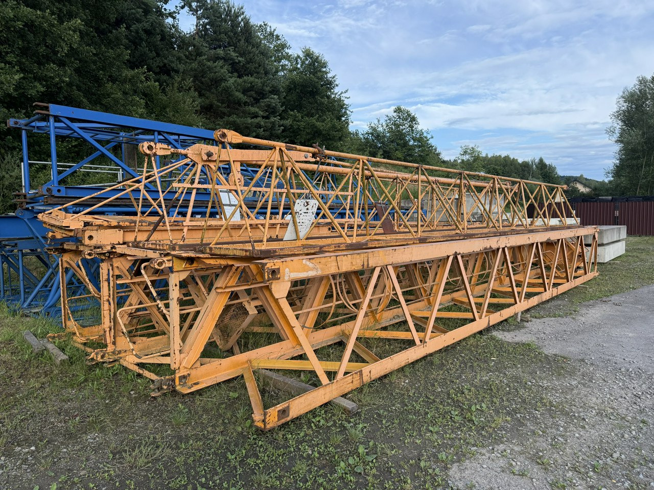 Inny Potain MC 50A Żuraw Wierzowy Górno Obrotowy - Guindaste de torre: foto 1 Inny Potain MC 50A Żuraw Wierzowy Górno Obrotowy - Guindaste de torre: foto 1