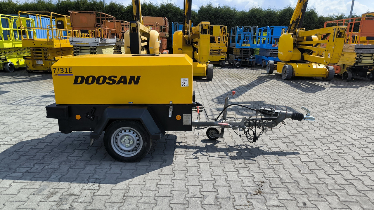 DOOSAN 731E - Compressor de ar: foto 2 DOOSAN 731E - Compressor de ar: foto 2