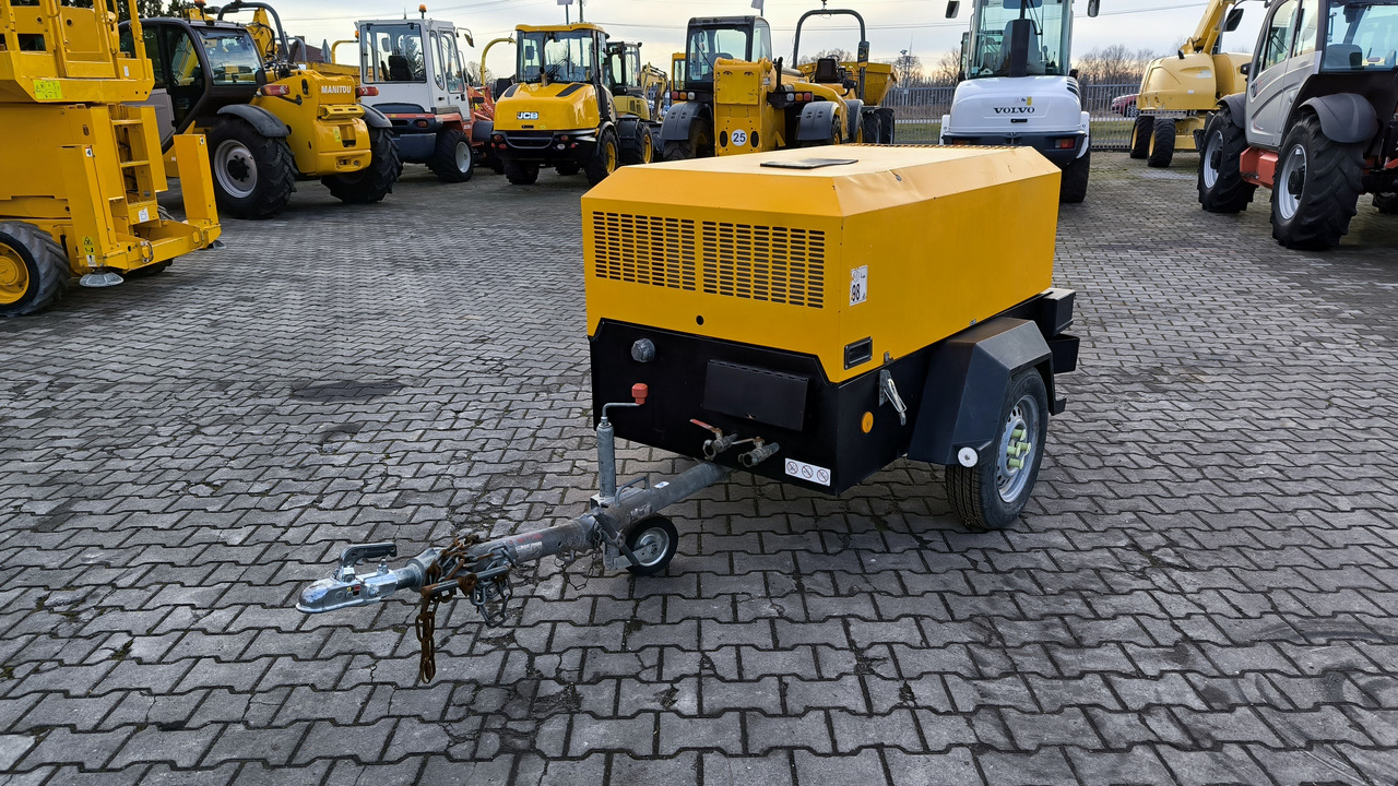 DOOSAN 731E - Compressor de ar: foto 3 DOOSAN 731E - Compressor de ar: foto 3