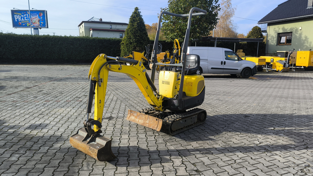 WACKER NEUSON 803 - Mini escavadeira: foto 1 WACKER NEUSON 803 - Mini escavadeira: foto 1