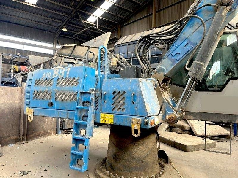 Fuchs AHL 831 D - Manipulador de material: foto 3 Fuchs AHL 831 D - Manipulador de material: foto 3
