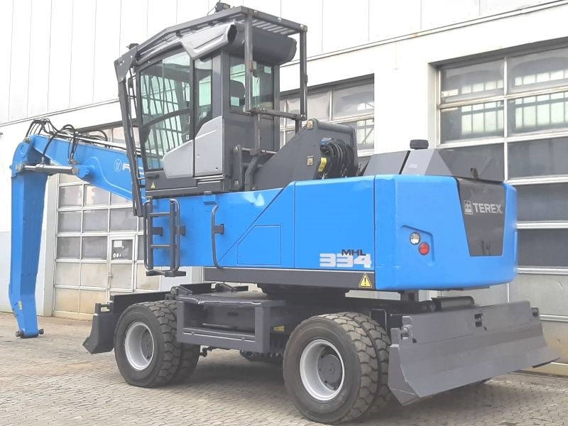 Fuchs MHL 334 F - Manipulador de material: foto 3 Fuchs MHL 334 F - Manipulador de material: foto 3