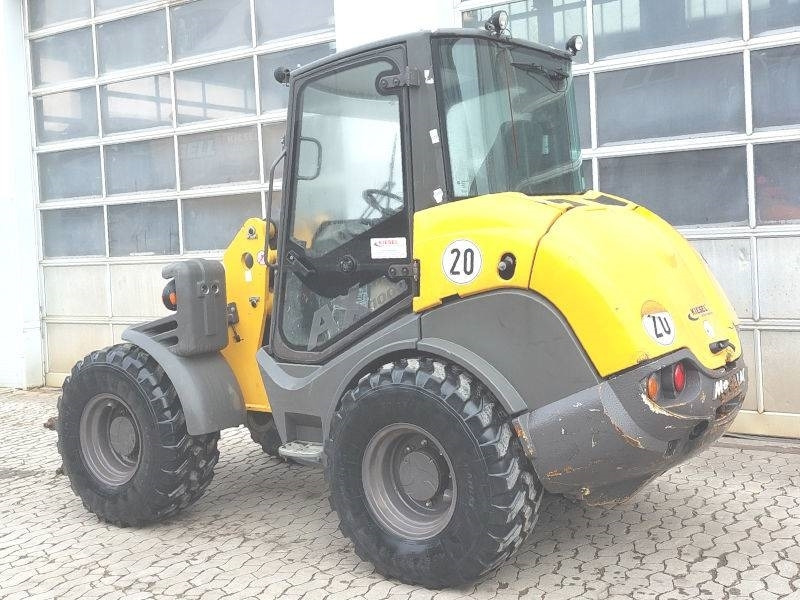 Mecalac AX 1000 - Mini pá carregadora: foto 3 Mecalac AX 1000 - Mini pá carregadora: foto 3