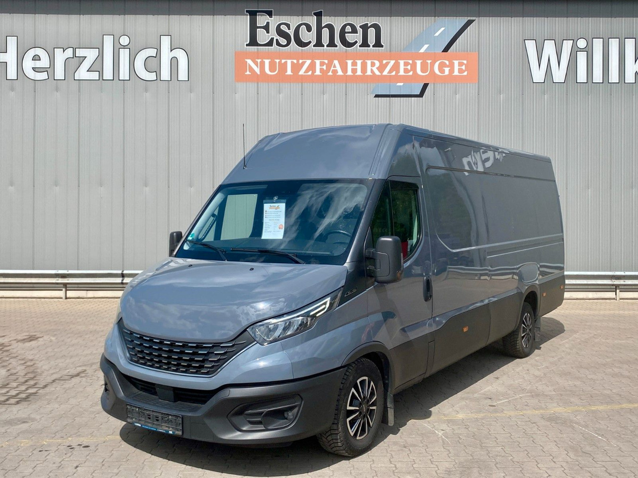 Iveco 35 S 16 Daily | Schiebetür*Kamera*Navi*AC*1.Hand - Furgão: foto 1 Iveco 35 S 16 Daily | Schiebetür*Kamera*Navi*AC*1.Hand - Furgão: foto 1