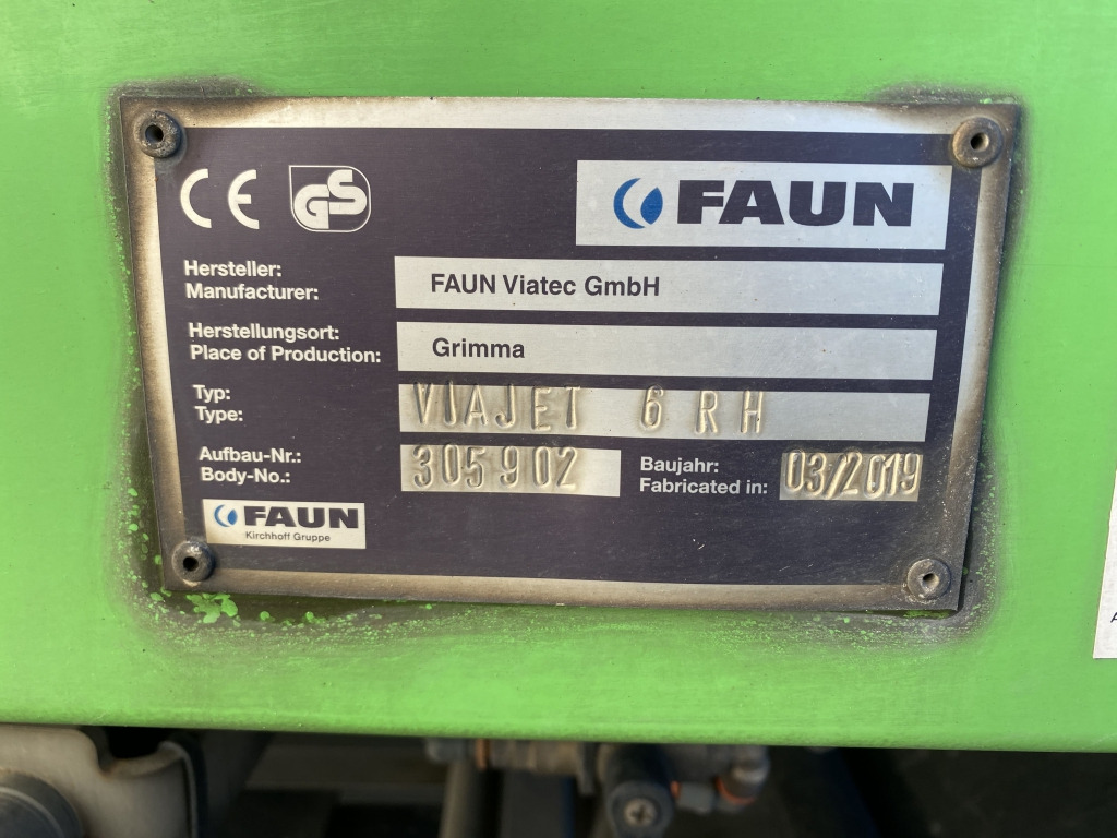 Mercedes-Benz 1323 LKO Atego - Varredora urbana: foto 4 Mercedes-Benz 1323 LKO Atego - Varredora urbana: foto 4