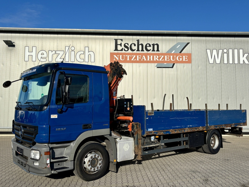 Mercedes-Benz 1832 L / Terex 85.2-A3 Faltkran - Camião de caixa aberta/ Plataforma, Camião grua: foto 1 Mercedes-Benz 1832 L / Terex 85.2-A3 Faltkran - Camião de caixa aberta/ Plataforma, Camião grua: foto 1
