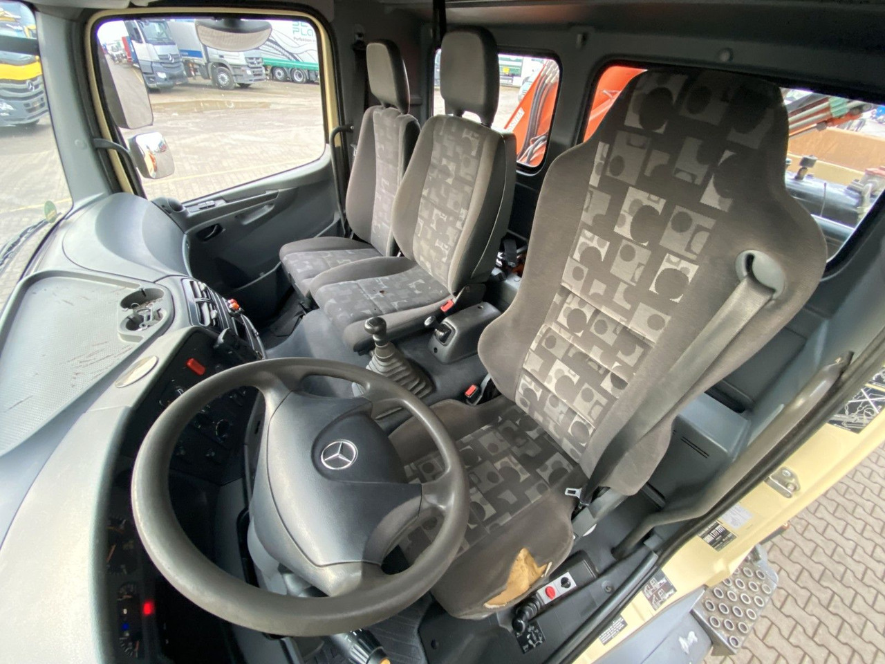 Camião basculante, Camião grua Mercedes-Benz 1833 4x4 Axor | Atlas 105.2-A2*Funk*AHK*3 Sitze: foto 16