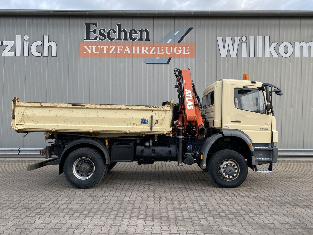Camião basculante, Camião grua Mercedes-Benz 1833 4x4 Axor | Atlas 105.2-A2*Funk*AHK*3 Sitze: foto 7