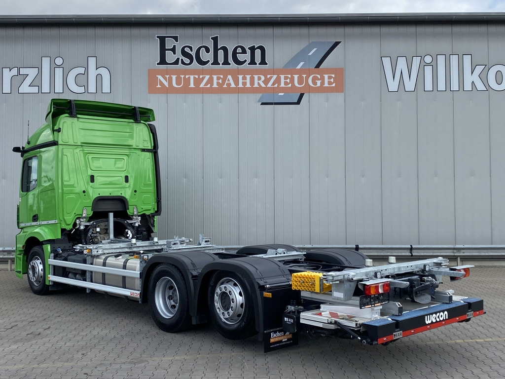 Mercedes-Benz 2542 LL 6x2 Actros 5 / BÄR-LBW - Camião transportador de contêineres/ Caixa móvel: foto 3 Mercedes-Benz 2542 LL 6x2 Actros 5 / BÄR-LBW - Camião transportador de contêineres/ Caixa móvel: foto 3