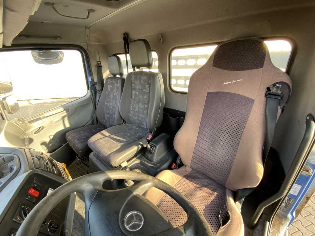 Mercedes-Benz 818 Atego - Camião de caixa aberta/ Plataforma: foto 4 Mercedes-Benz 818 Atego - Camião de caixa aberta/ Plataforma: foto 4