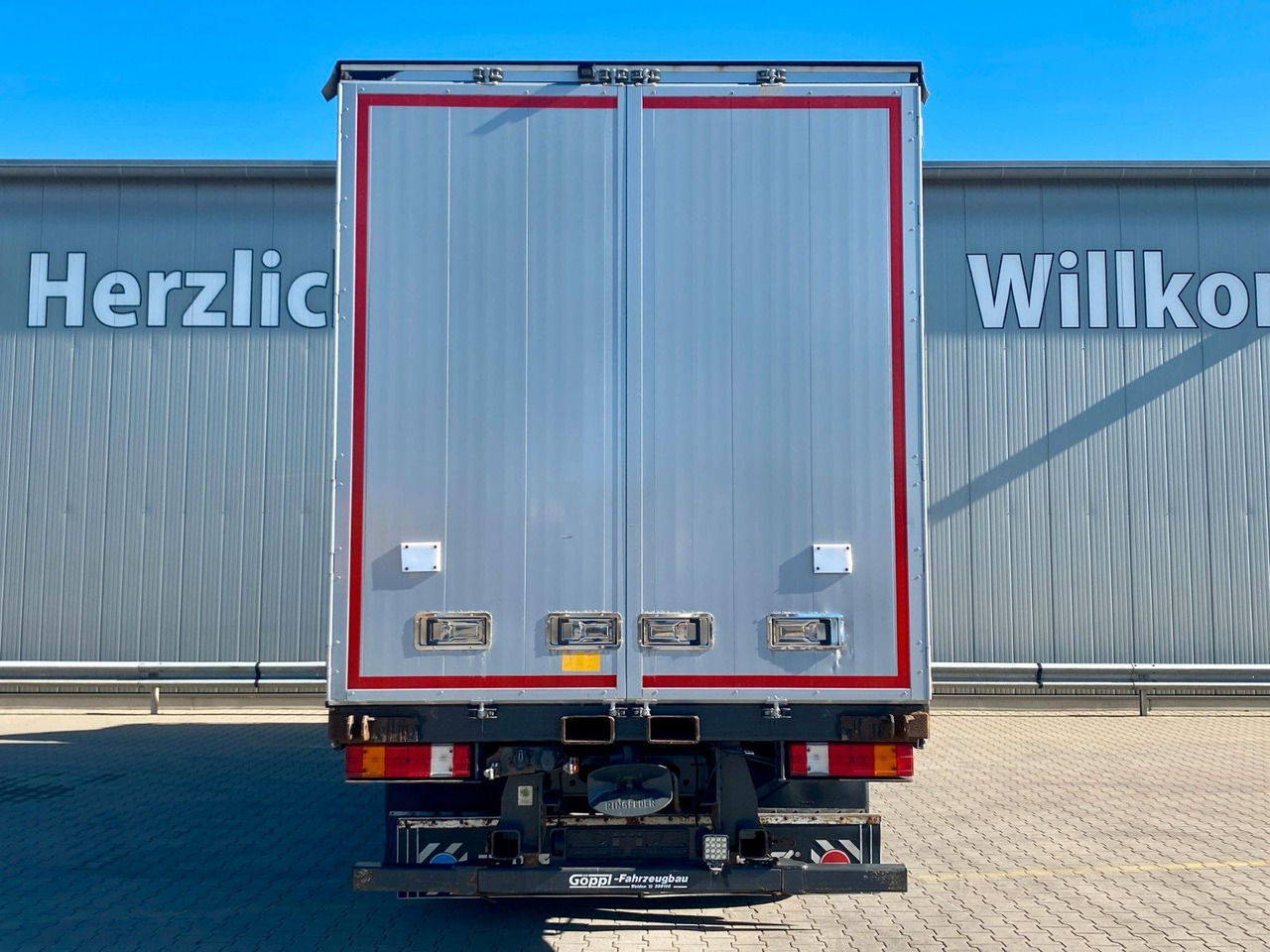 Mercedes-Benz Actros 2541| beidseitig Gardine*Edscha*AHK*Klima - Camião de lona: foto 4 Mercedes-Benz Actros 2541| beidseitig Gardine*Edscha*AHK*Klima - Camião de lona: foto 4