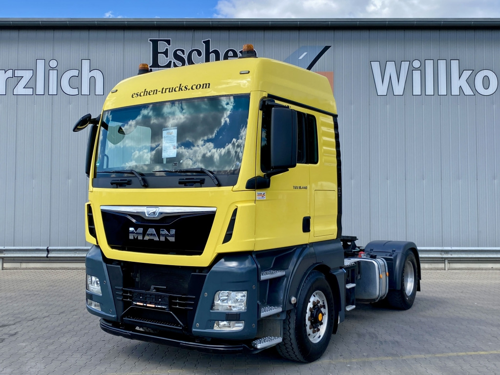 MAN TGX 18.440 4x4 H BLS - Tractor: foto 1 MAN TGX 18.440 4x4 H BLS - Tractor: foto 1