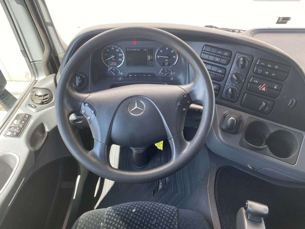 Tractor Mercedes-Benz 1841 LS, Actros MP3 / Palfinger PK 18502-SHC: foto 17