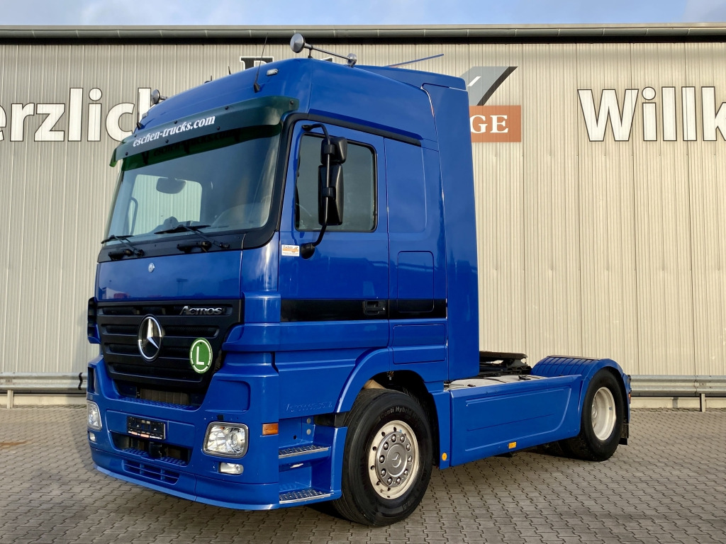 Mercedes-Benz 1844 LS Actros MP2 - Tractor: foto 1 Mercedes-Benz 1844 LS Actros MP2 - Tractor: foto 1
