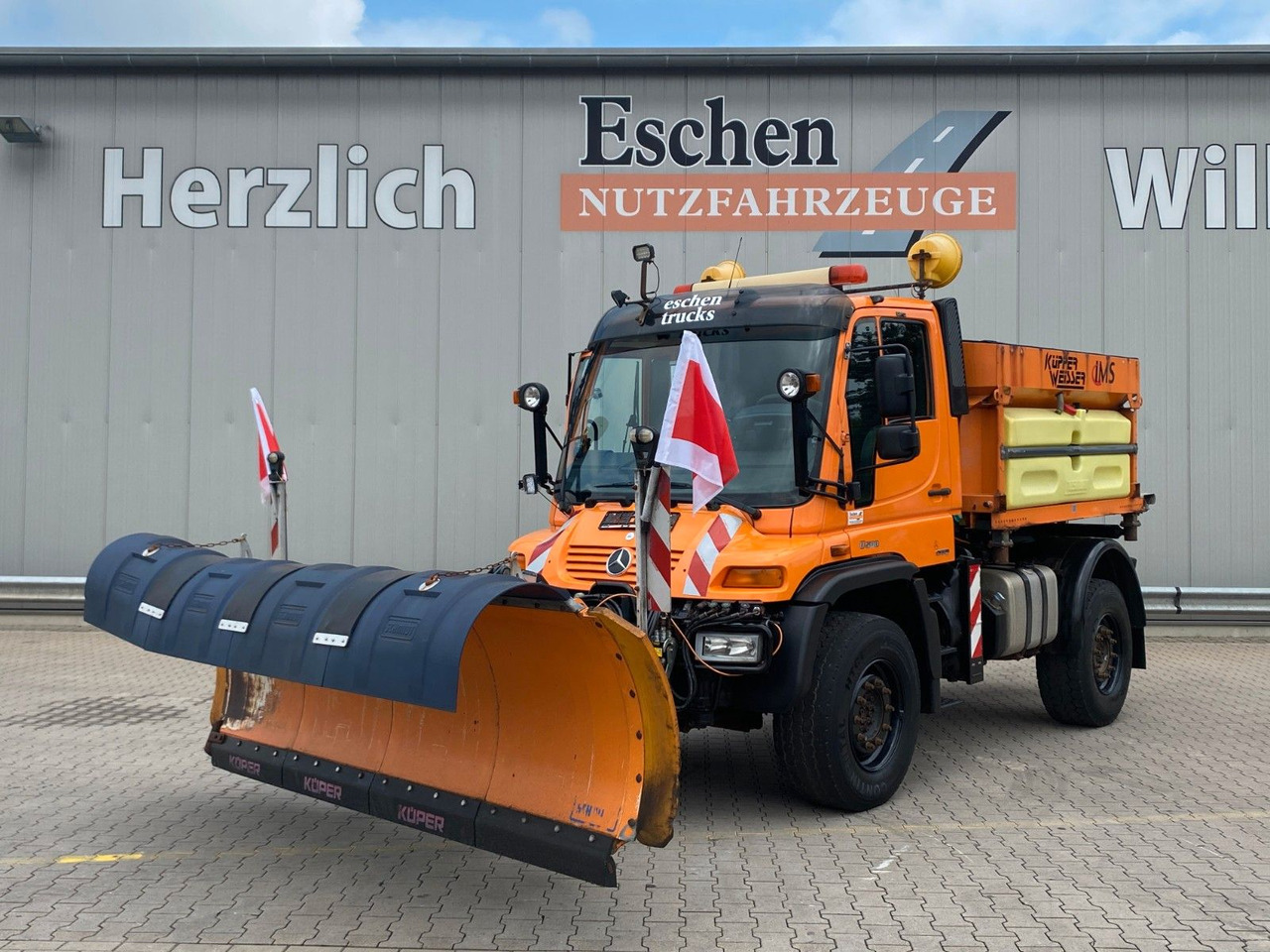 Unimog U 500 4x4 | Winterdienst*+4x Anbauten!Telligent - Veículo limpa-neves: foto 2 Unimog U 500 4x4 | Winterdienst*+4x Anbauten!Telligent - Veículo limpa-neves: foto 2