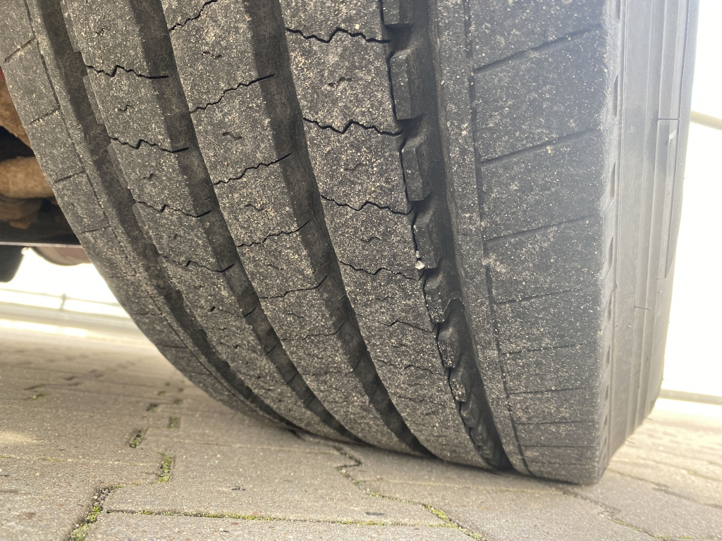 Volvo FM 340 6x2 / HIAB 144 E-3 DUO Faltkran - Camião basculante, Camião grua: foto 4 Volvo FM 340 6x2 / HIAB 144 E-3 DUO Faltkran - Camião basculante, Camião grua: foto 4