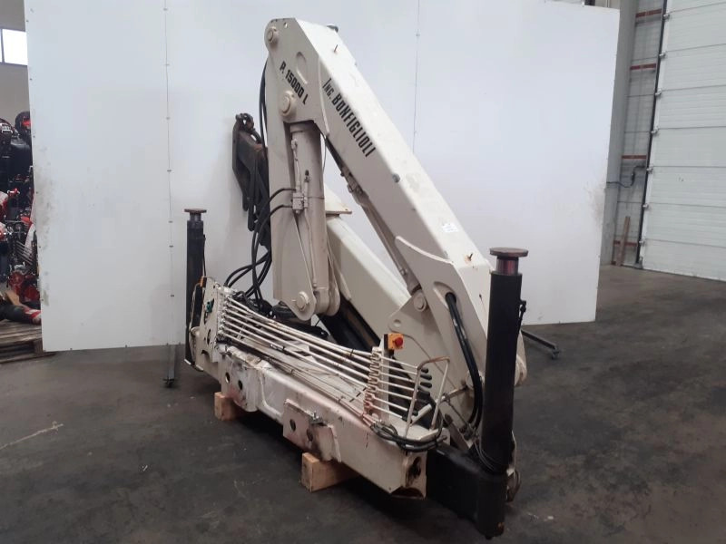 Grúa Bonfiglioli P15000L - Grua para camião por Camião: foto 5 Grúa Bonfiglioli P15000L - Grua para camião por Camião: foto 5