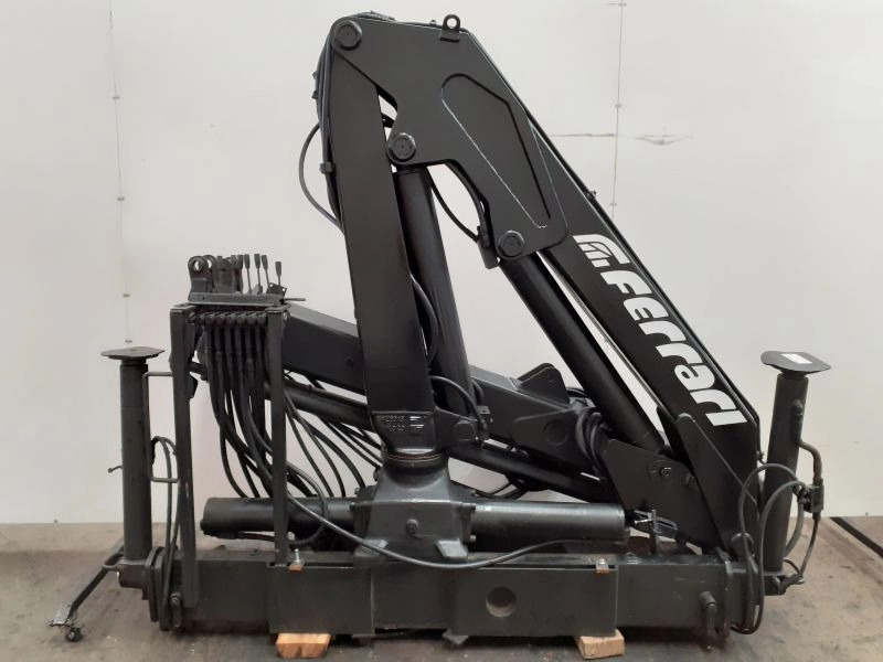 Grúa Ferrari F708 - Grua para camião por Camião: foto 1 Grúa Ferrari F708 - Grua para camião por Camião: foto 1
