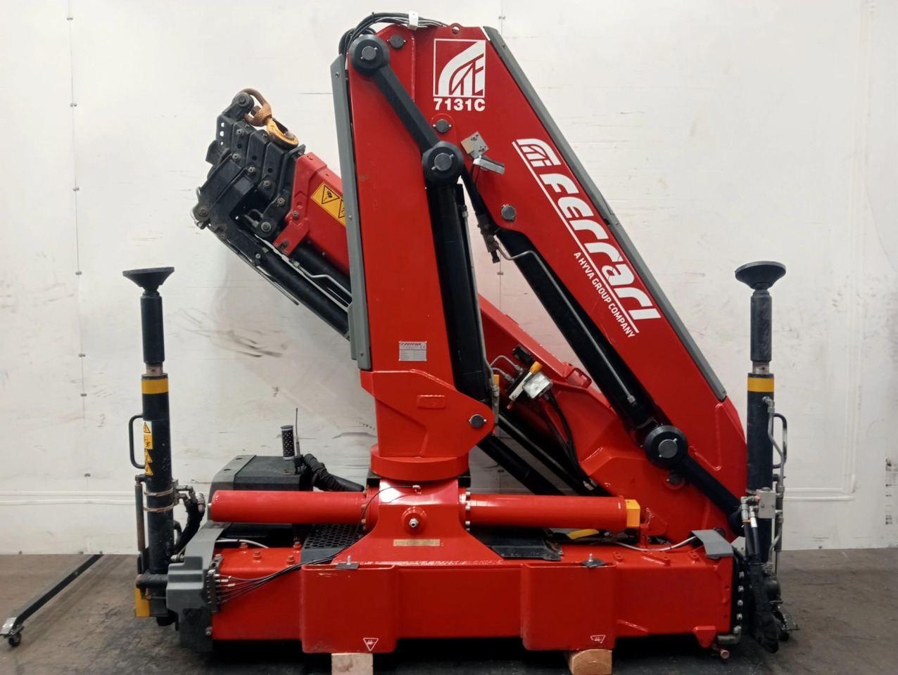 Grúa Ferrari F7131C A5 - Grua para camião por Camião: foto 3 Grúa Ferrari F7131C A5 - Grua para camião por Camião: foto 3