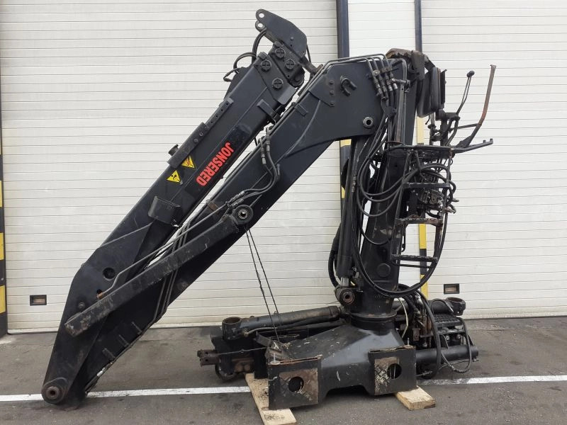 Grúa Jonsered 1620ZT93 - Grua para camião por Camião: foto 1 Grúa Jonsered 1620ZT93 - Grua para camião por Camião: foto 1